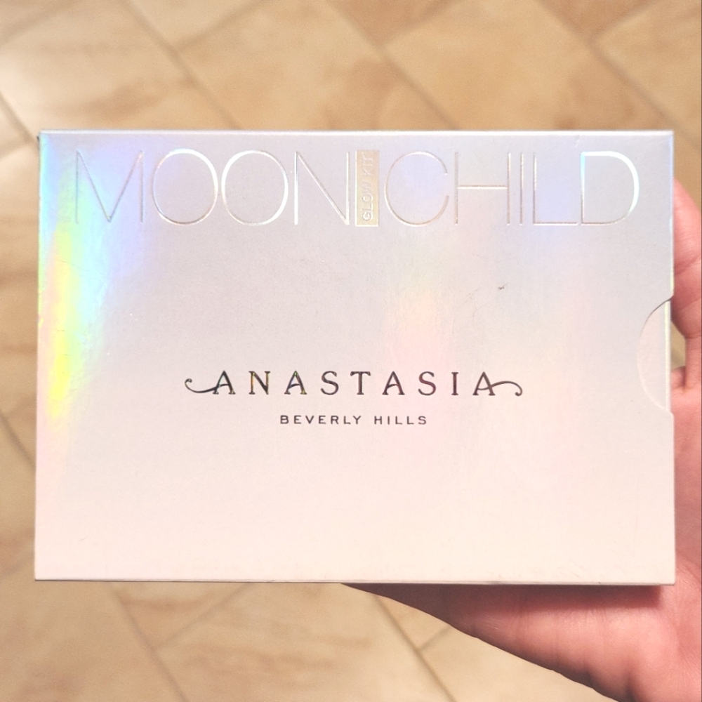 Anastasia Beverly Hills Limited Edition Moon Child Glow Kit